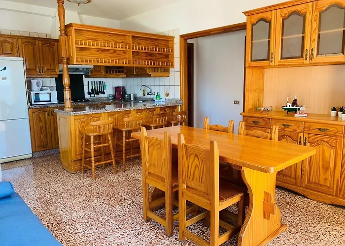 Abrigos Apartment, 2 Bedrooms. Amazing Sunset * Los Abrigos